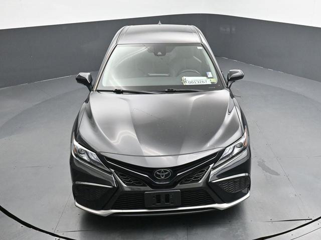 Photo of 2023 Midnight Black Metallic Toyota Camry