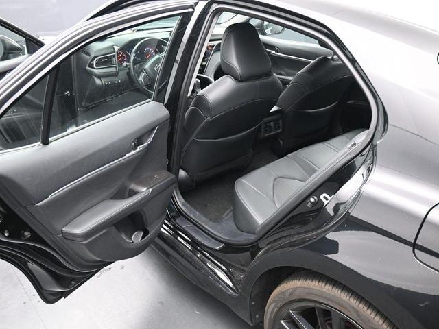 Photo of 2023 Midnight Black Metallic Toyota Camry