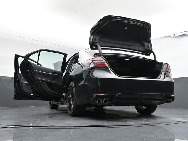 Photo of 2023 Midnight Black Metallic Toyota Camry