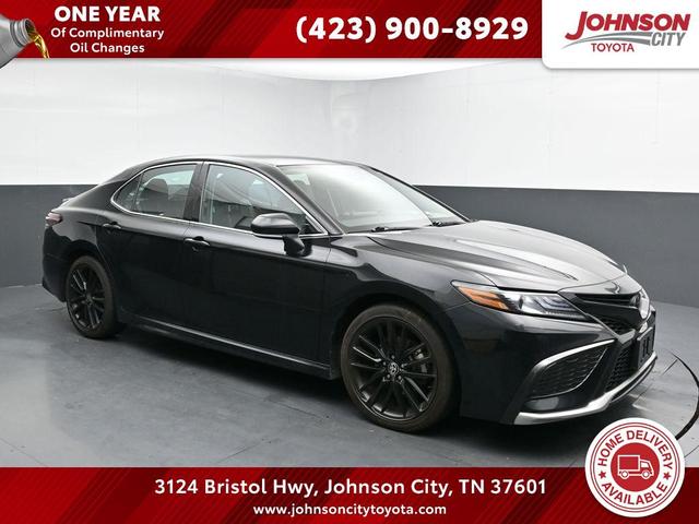 Photo of 2023 Midnight Black Metallic Toyota Camry