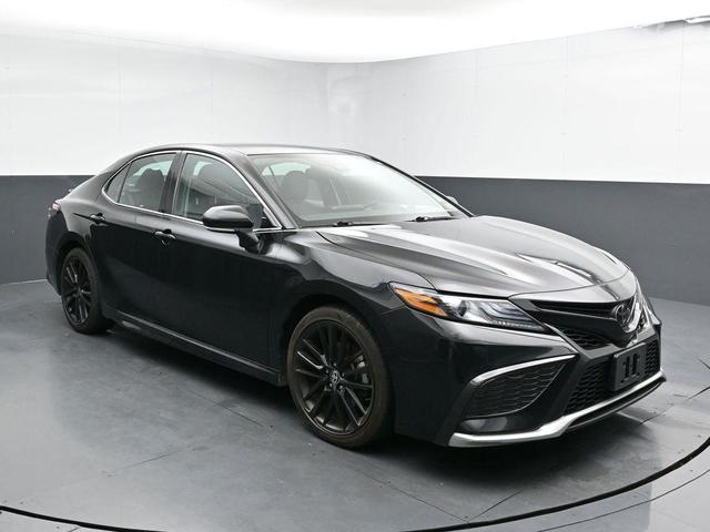Photo of 2023 Midnight Black Metallic Toyota Camry