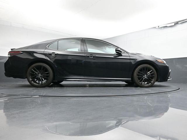 Photo of 2023 Midnight Black Metallic Toyota Camry