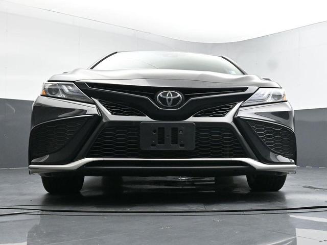 Photo of 2023 Midnight Black Metallic Toyota Camry