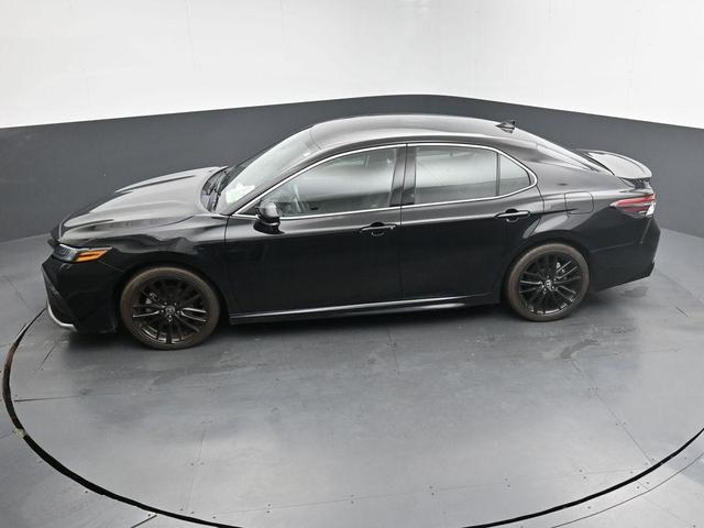 Photo of 2023 Midnight Black Metallic Toyota Camry
