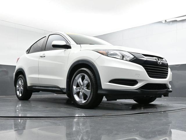 Photo of 2016 White Orchid Honda HR-V