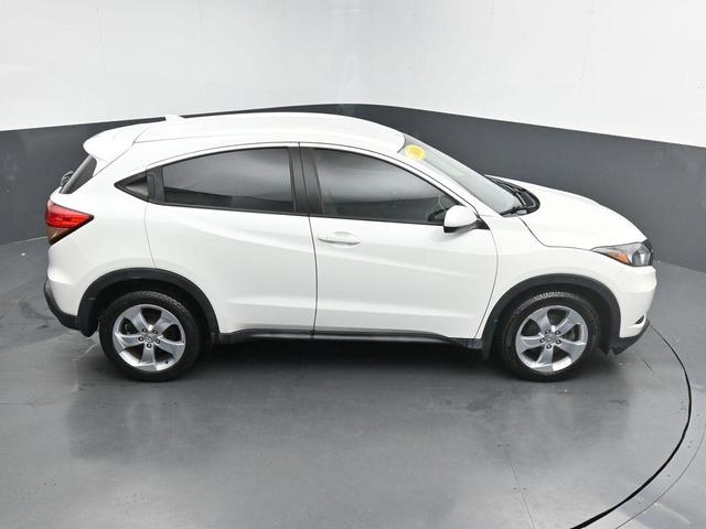 Photo of 2016 White Orchid Honda HR-V