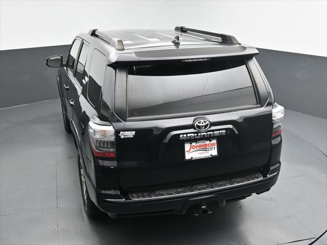 Photo of 2022 Midnight Black Metallic Toyota 4Runner