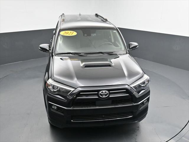 Photo of 2022 Midnight Black Metallic Toyota 4Runner
