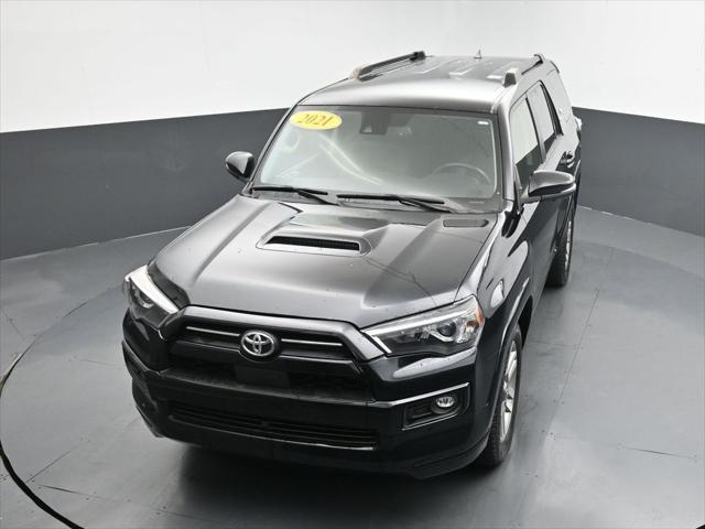 Photo of 2022 Midnight Black Metallic Toyota 4Runner