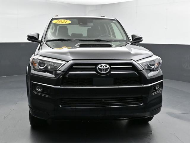 Photo of 2022 Midnight Black Metallic Toyota 4Runner