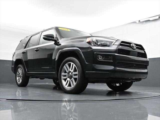 Photo of 2022 Midnight Black Metallic Toyota 4Runner