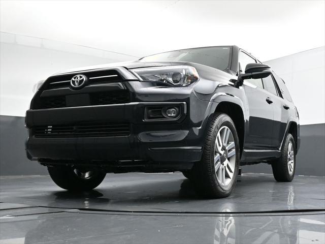 Photo of 2022 Midnight Black Metallic Toyota 4Runner