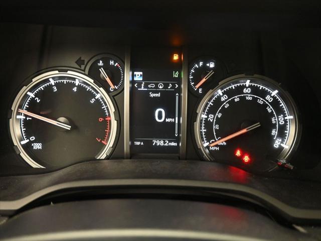 Photo of 2022 Midnight Black Metallic Toyota 4Runner
