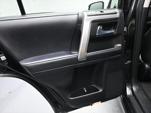 Photo of 2022 Midnight Black Metallic Toyota 4Runner