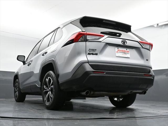 Photo of 2022 Silver Sky Metallic Toyota RAV4