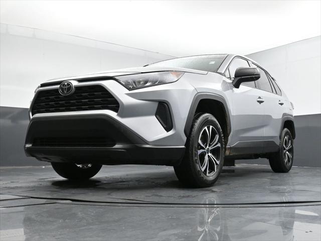 Photo of 2022 Silver Sky Metallic Toyota RAV4