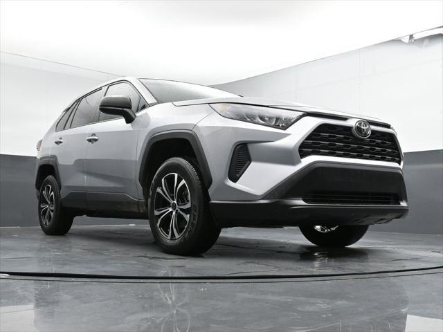 Photo of 2022 Silver Sky Metallic Toyota RAV4