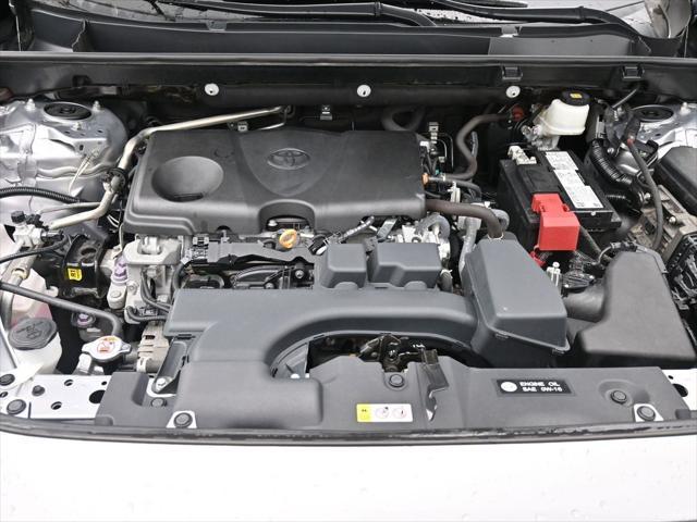 Photo of 2022 Silver Sky Metallic Toyota RAV4