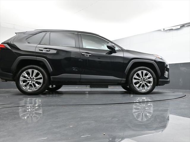 Photo of 2025 Midnight Black Metallic Toyota RAV4