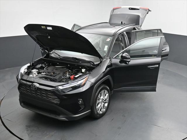 Photo of 2025 Midnight Black Metallic Toyota RAV4