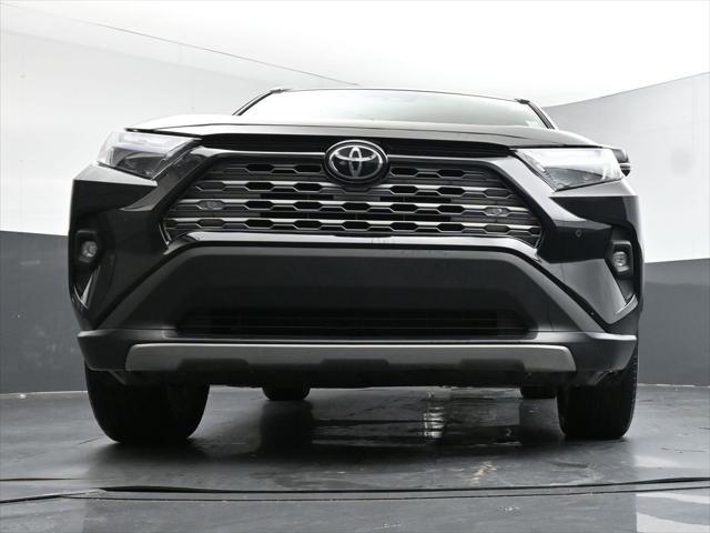 Photo of 2025 Midnight Black Metallic Toyota RAV4