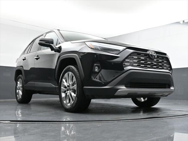 Photo of 2025 Midnight Black Metallic Toyota RAV4