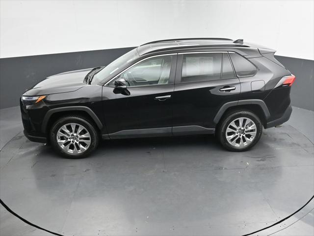 Photo of 2025 Midnight Black Metallic Toyota RAV4