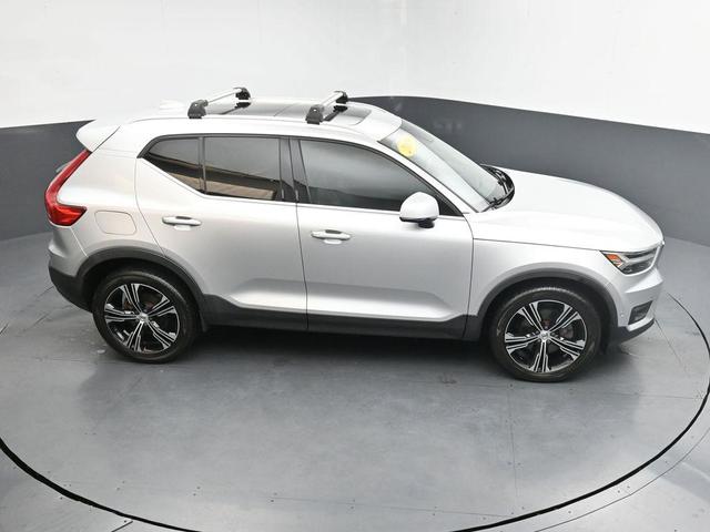 Photo of 2019 Bright Silver Metallic Volvo XC40