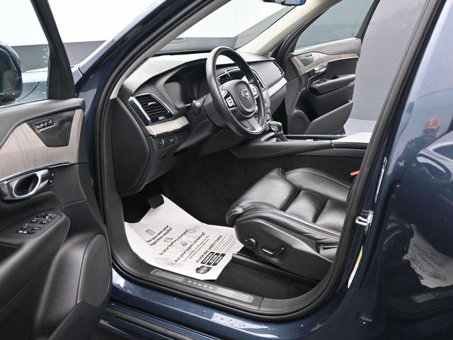 Photo of 2021 Denim Blue Metallic Volvo XC90