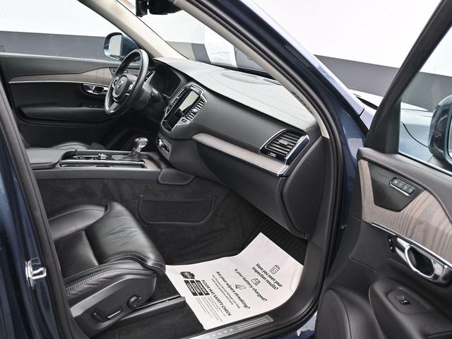 Photo of 2021 Denim Blue Metallic Volvo XC90