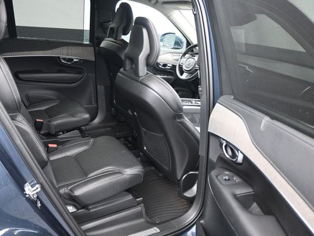Photo of 2021 Denim Blue Metallic Volvo XC90