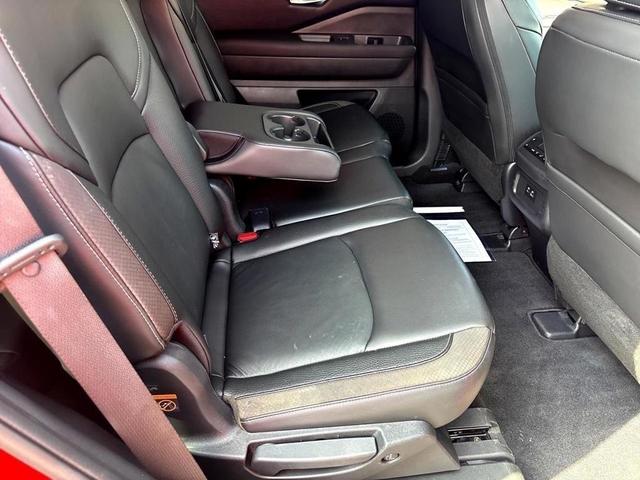 Photo of 2023 Scarlet Ember Tintcoat Nissan Pathfinder