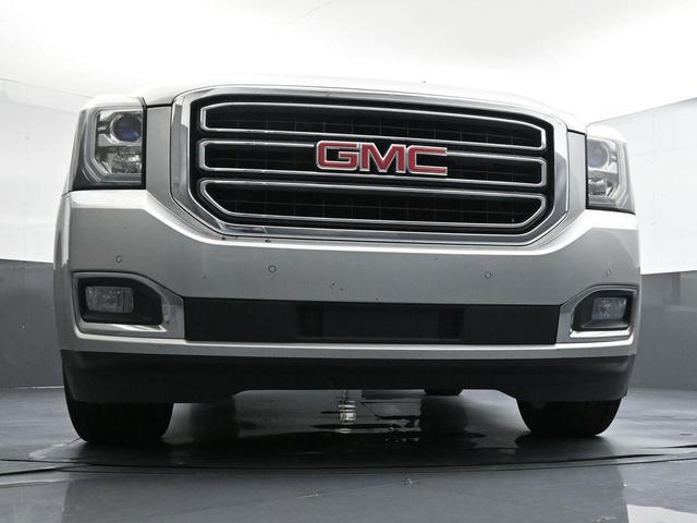 Photo of 2016 Quicksilver Metallic GMC Yukon