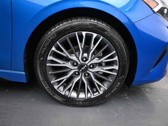 Photo of 2023 Sporty Blue Kia Forte