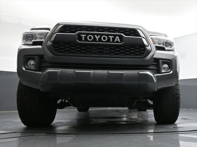 Photo of 2017 Magnetic Gray Metallic Toyota Tacoma