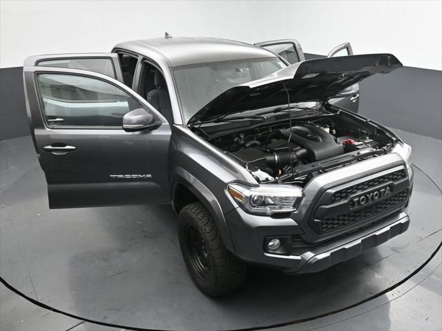 Photo of 2017 Magnetic Gray Metallic Toyota Tacoma