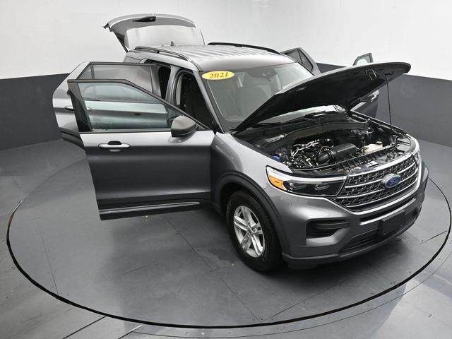 Photo of 2021 Gray Ford Explorer