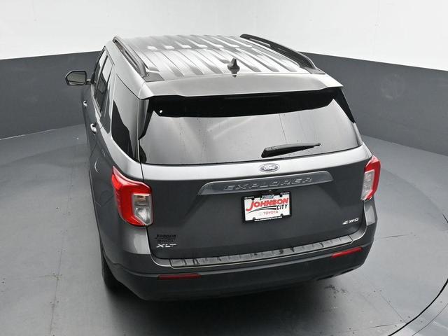 Photo of 2021 Gray Ford Explorer