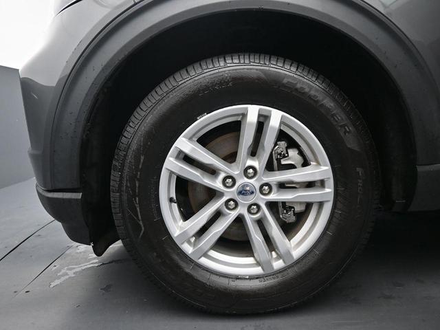 Photo of 2021 Gray Ford Explorer