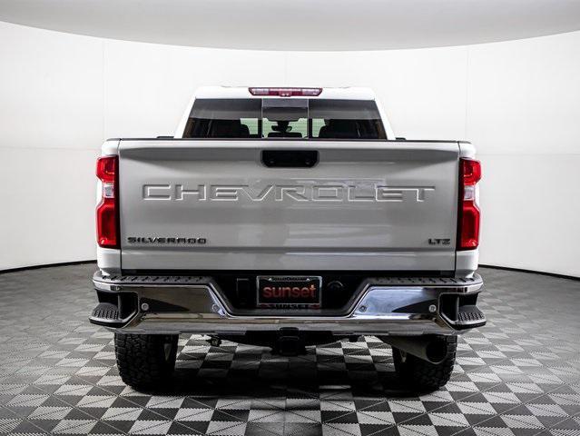 Photo of 2020 Summit White Chevrolet Silverado 3500