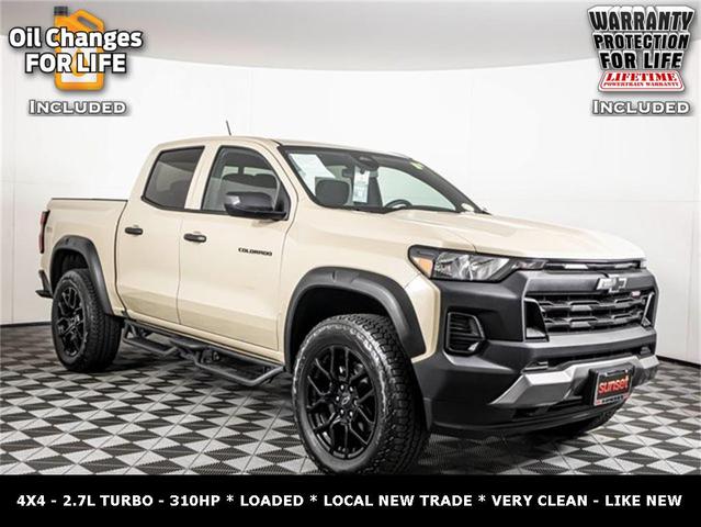 Photo of 2024 Sand Dune Metallic Chevrolet Colorado