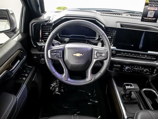 Photo of 2025 Iridescent Pearl Tricoat Chevrolet Silverado 1500