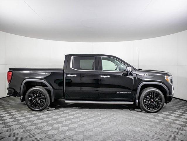 Photo of 2022 Black GMC Sierra 1500