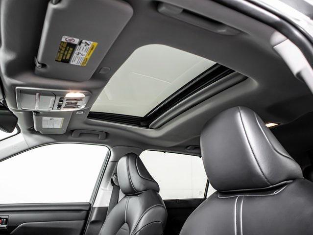 Photo of 2024 Celestial Silver Metallic Toyota Highlander