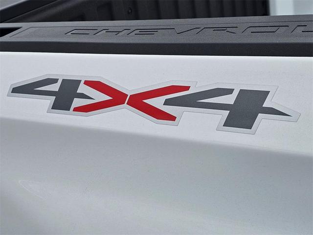 Photo of 2025 Summit White Chevrolet Silverado 1500