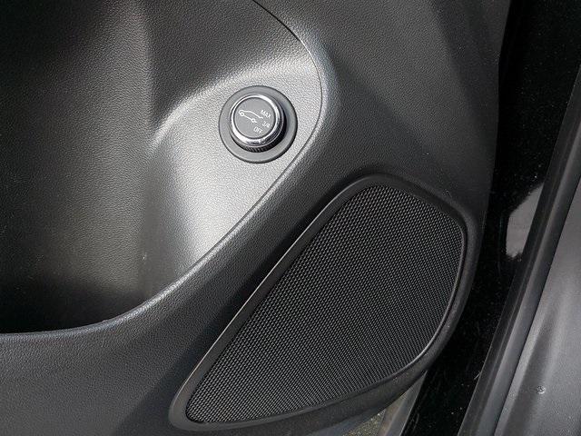 Photo of 2021 Ebony Twilight Metallic Buick Encore GX