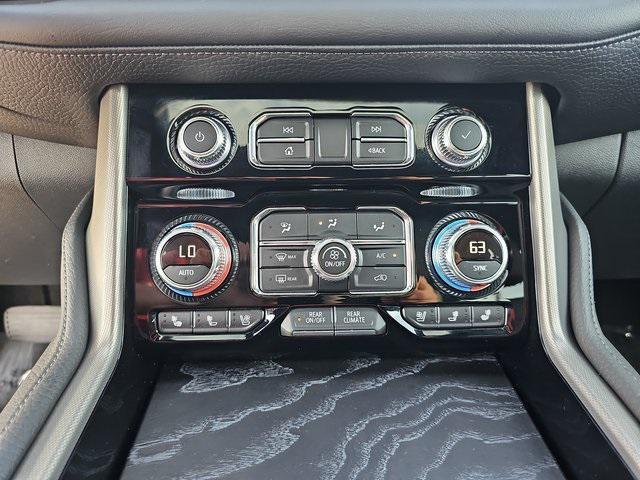 Photo of 2021 Onyx Black GMC Yukon XL