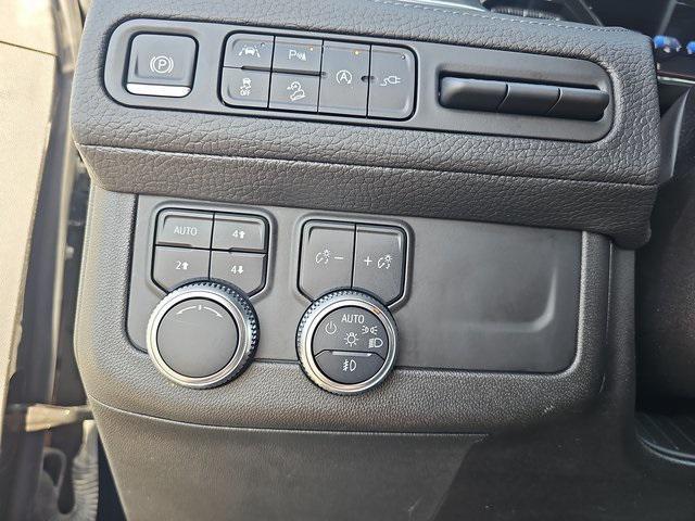 Photo of 2021 Onyx Black GMC Yukon XL