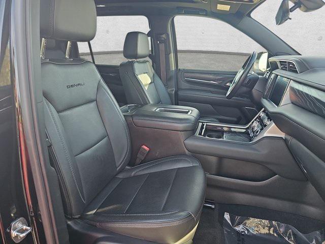 Photo of 2021 Onyx Black GMC Yukon XL