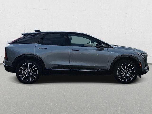 Photo of 2025 Argent Silver Metallic Cadillac OPTIQ